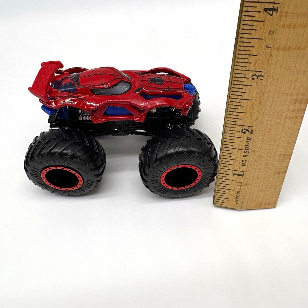 Hot Wheels Monster Trucks Spider-Man Marvel 1:64 Diecast Monster Truck Red